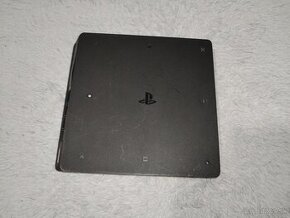 Dobrý deň/večer predávam ps4 slim 500gb