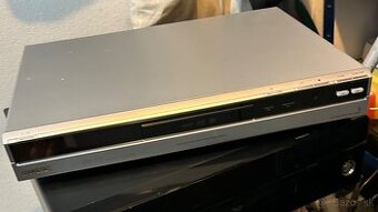 Sony DVD rekordér RDR HX-820