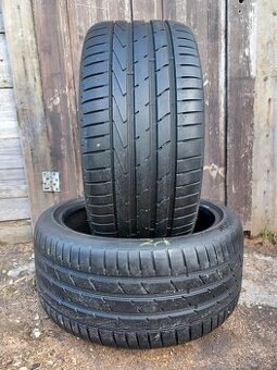 Predám 2 jazdené letné pneumatiky Hankook Ventus 245/35 ZR18