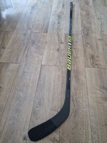 Hokejka Bauer supreme 2s team Ľ