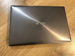 Notebook ASUS 13" (Zenbook) - 1