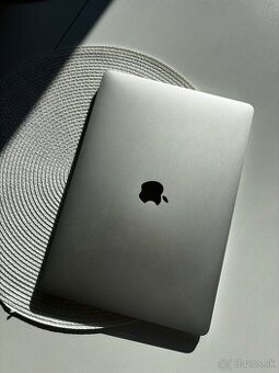 MacBook Air 2020 i3 256gb