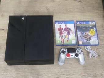 Predám Playstation 4 + hry