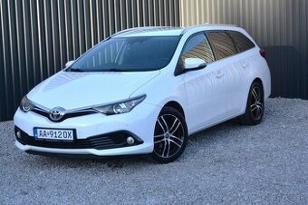 Toyota Auris Touring Sports 1.6 Benzín SR pôvod Top Stav - 1