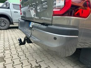 Zadný nárazník Toyota Hilux