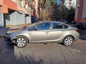 Opel Astra sedan 1,6 Diesel r.2016