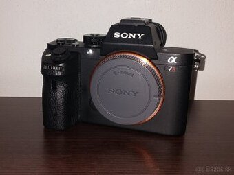 SONY A7R II