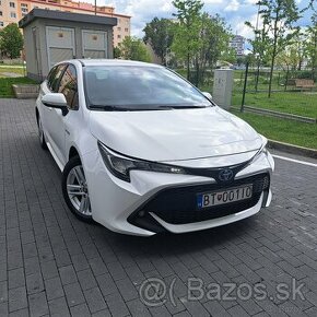 Toyota Corolla Combi 1,8 Hybrid 90kw 12/2019 - 1