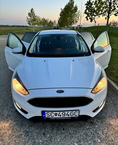 Ford Focus 1.0 EcoBoost Edition X - - 1