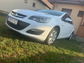 Opel Astra sedan 1,4 turbo