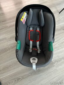 Cybex aton b2 i-size