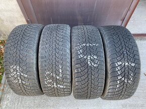 235/45 R19 99V Zimné KUMHO