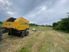 Predávam balíkovač lis New Holland s variabilnou  komorou