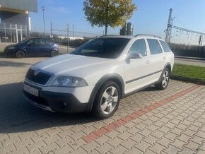 Škoda octavia 2 SCOUT 2.0 103 kw