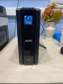 APC Power Saving Back-UPS Pro 1500