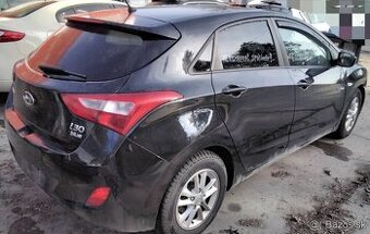 Hyundai i30 1.6 CRDI 2013 predám blatník, MOTOR D4FB, PREVOD