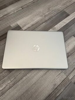 Predám notebook HP Laptop 15s-eq2652nc