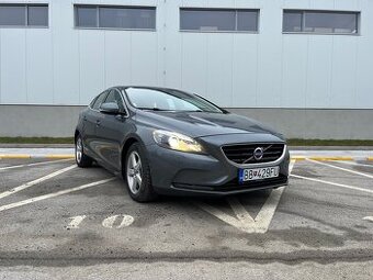 Volvo v40 2.0D, r.v. 2013 možný odpočet DPH