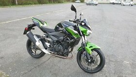 Kawasaki Z400 - 1