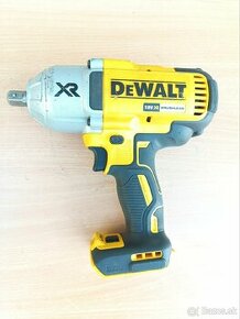 DeWALT rázový uťahovák - 1