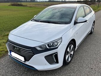 Hyundai Ioniq 1.6 PHEV Style 2017 - v top stave - 1