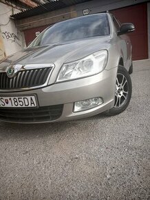 ŠKODA OCTAVIA COMBI1,4 TSI 90KW ROK12/2011