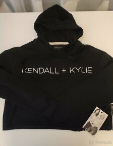 SLEVA 65% Mikina Kendall + Kylie