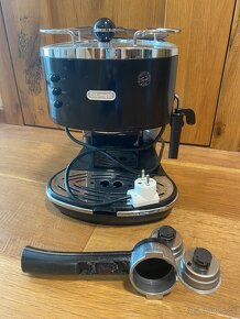 De'Longhi Icona Vintage pákový kávovar ECO310.BK