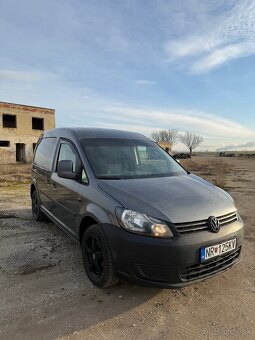 VW Caddy 1.6Tdi +servisná knižka