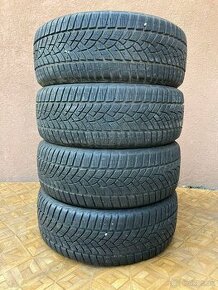 215/55 R17 zimné GoodYear 7mm