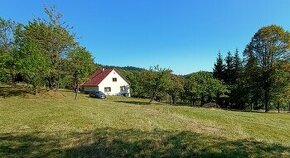 Predaj dom / chalupa Kolárovice, extravilán, pozemky 5473 m2