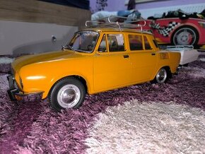 Skoda 100 1:8 De Agostini - 1