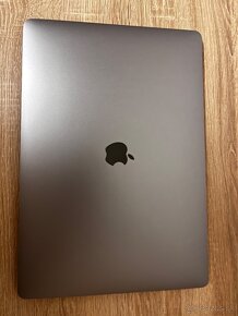 MacBook Pro 16" (2019)