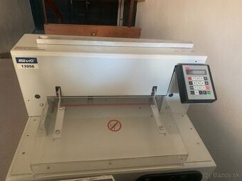 KW triO 3956 - elektronická stohová rezačka 450 mm