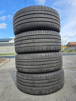 Predám 4x letné pneu Pirelli  2x 245/45 R20 2x 275/40 R20