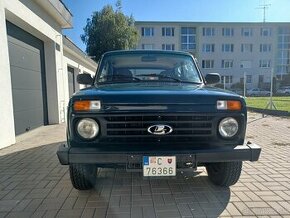 Lada niva 4x4  1.7 benzín 2011  24000km