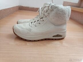 Skechers zimne vel 40