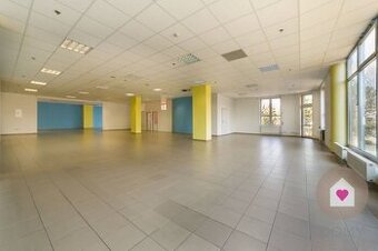 GA/CENTRUM - Obchodný priestor o výmere 212m2 s možnosťou ro - 1