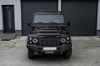 Land Rover Defender 110 2.4