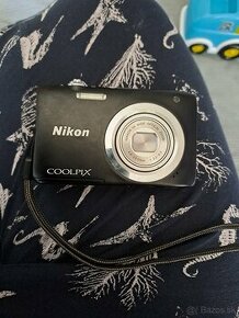 nikon coolpix a100 fotoaparát