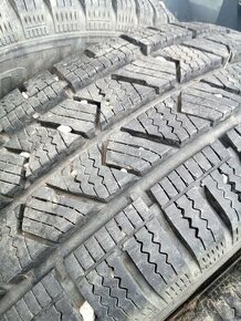 195/70 r15C Laufen