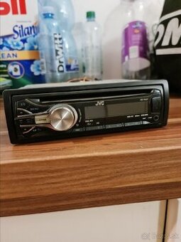 Predam autoradio JVC KD-R431 s USB