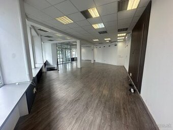 Na prenájom obchodný priestor 226m2 - Voľný ihned