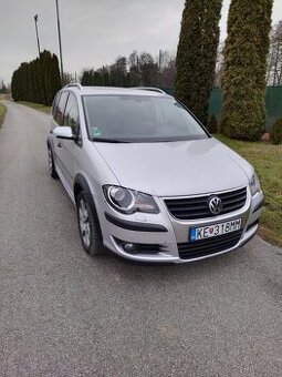 VW Touran Cross 2,0