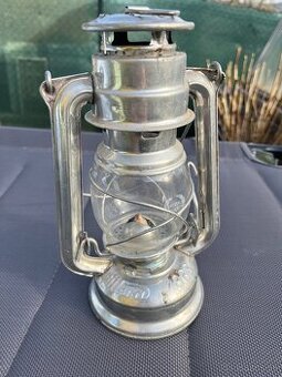 Petrolejová lampa Meva 863