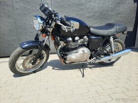 triumph thruxton 900