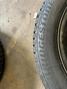 ZIMNÉ PENAUMATIKY 205/55 R16 BRIDGESTONE BLIZZAK LM001 - 1