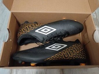 kopacky umbro vel. 40 nove - 1