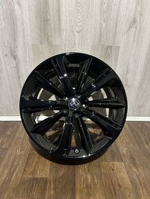 Infiniti Q60 - zánovní orig. ALU 5x114,3 R20