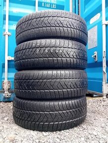 225/55R18 Zimné pneumatiky Pirelli